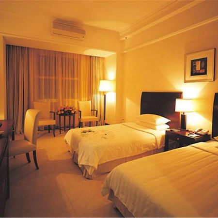 Clifford Golden Lake Hotel Foshan Rum bild