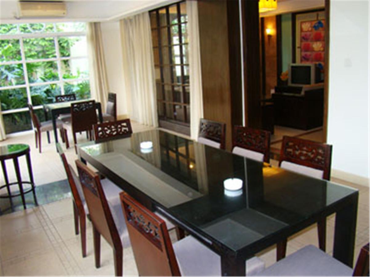 Clifford Golden Lake Hotel Foshan Exteriör bild