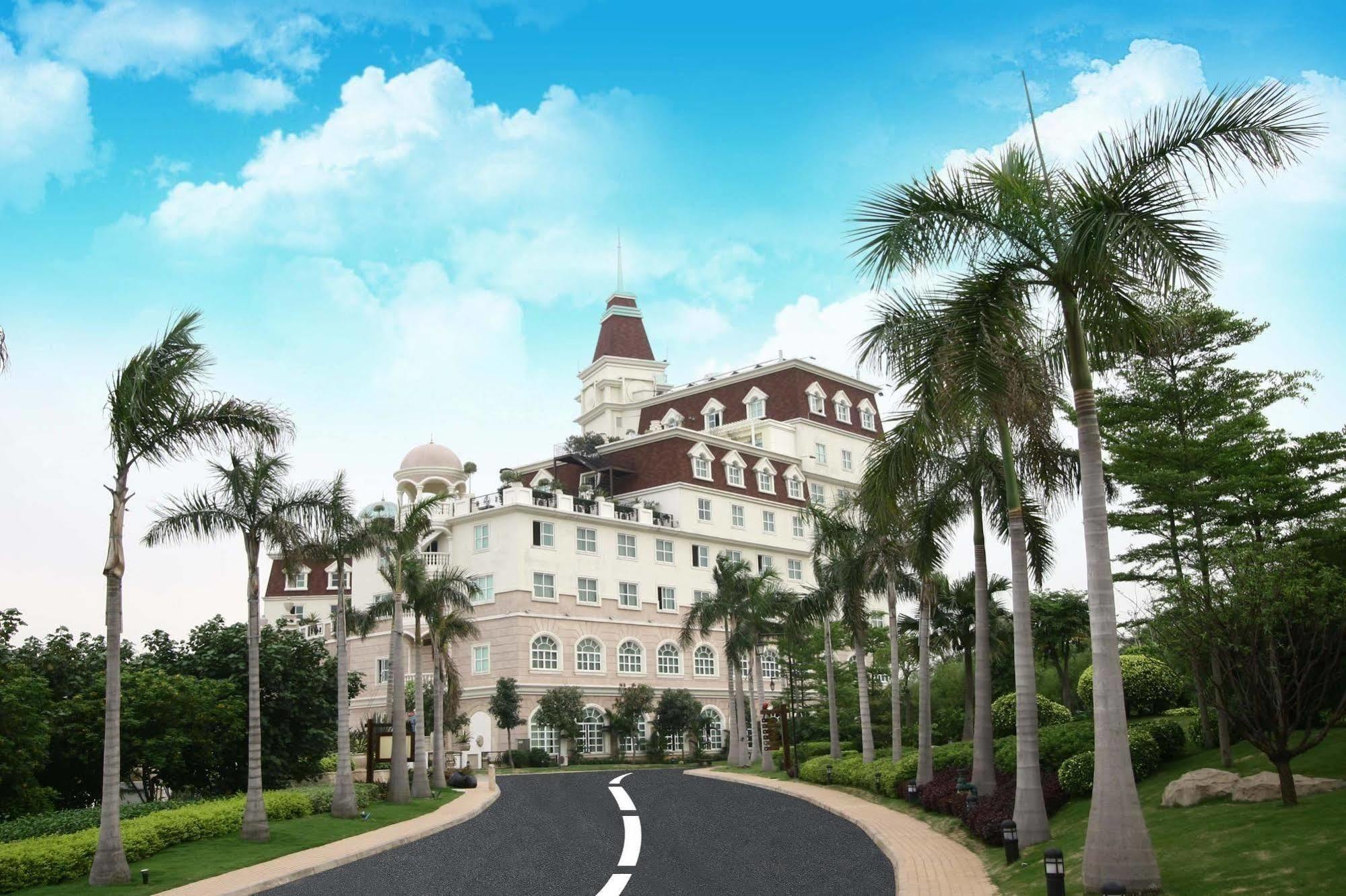 Clifford Golden Lake Hotel Foshan Exteriör bild
